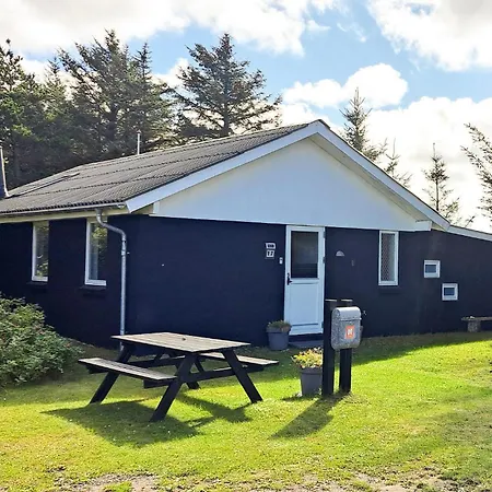 Сasa de vacaciones In With Sauna *