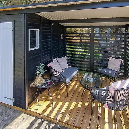 Сasa de vacaciones In With Sauna